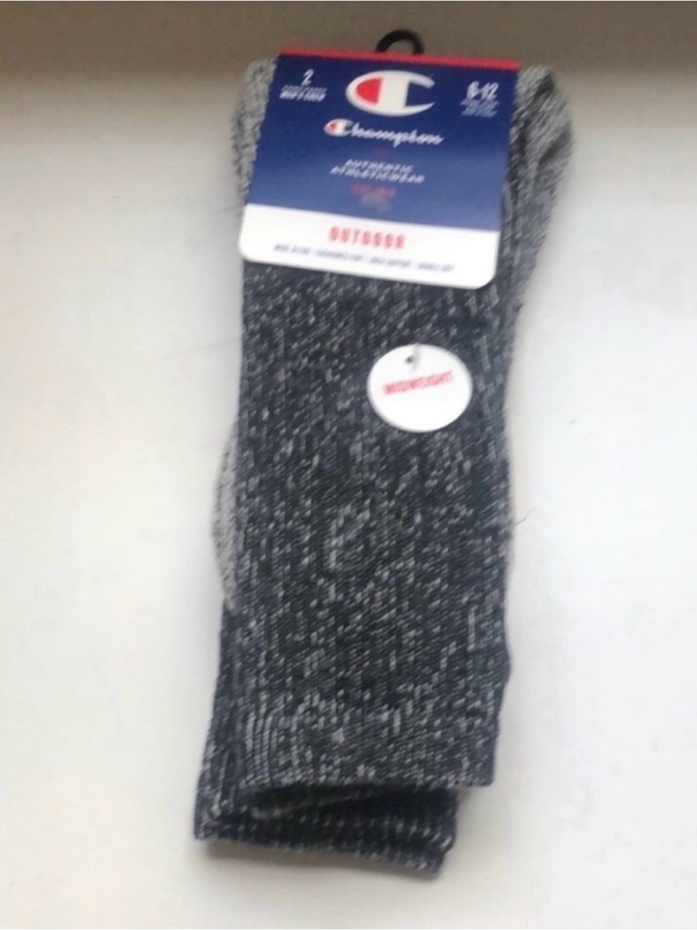 New Champion Socks Men’s 2 Pair Gray & Black Wool Crew Mid-weight Casual Outdoor